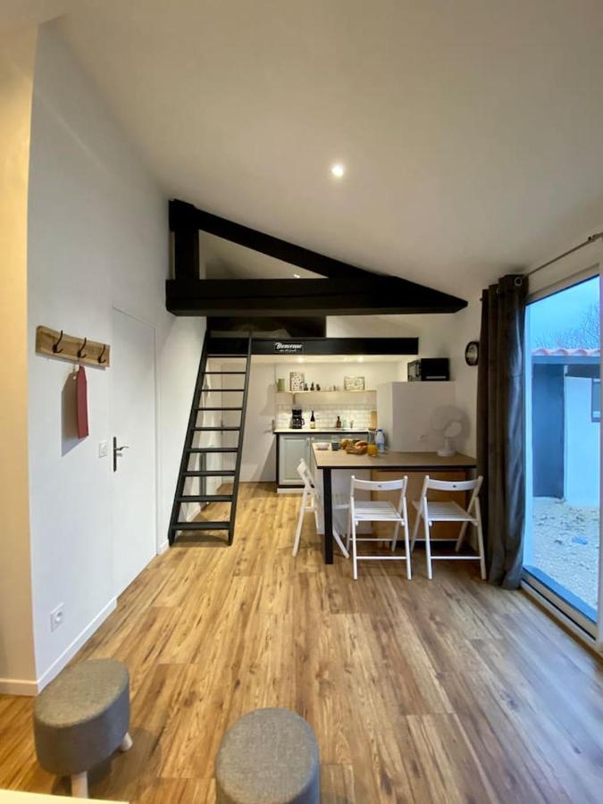 Le Petit Beauregard Apartamento Le Fenouiller Exterior foto